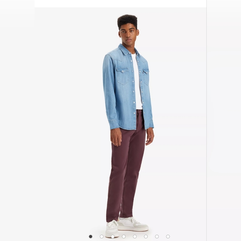 2/20$ Levi's Men's Burgundy Straight Jeans